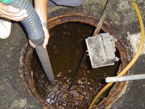 东乌珠穆沁隔油池清理