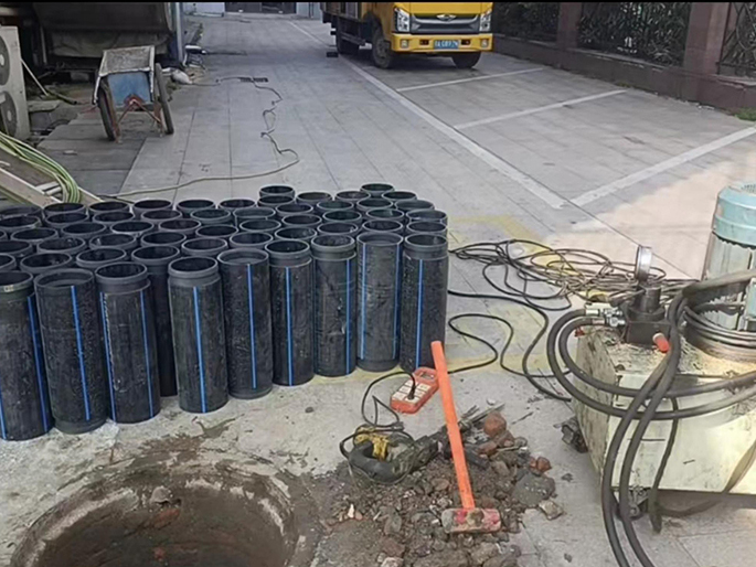 东乌珠穆沁PE置换管厂家 DN315置换管 非开挖管短管置换